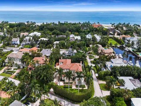 1033 Seasage Dr, Delray Beach, FL 33483