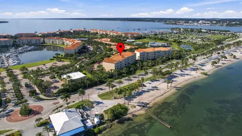 36 Harbour Isle Dr W #303, Fort Pierce, FL 34949