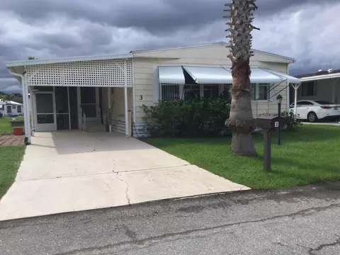 3 SE Jasmine Ln, Port Saint Lucie, FL 34952