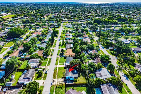 1446 W Jennings St, Lantana, FL 33462