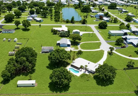 View/Area - 3856 SW 11th Ave, Okeechobee, FL 34974 photo 5 of 8