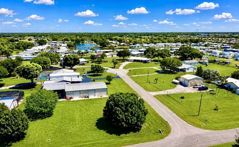 View/Area - 3856 SW 11th Ave, Okeechobee, FL 34974 photo 7 of 8