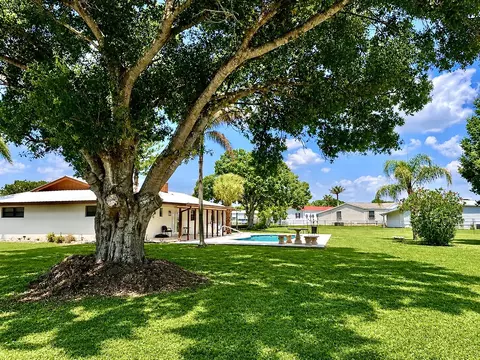 Exterior - 3856 SW 11th Ave, Okeechobee, FL 34974 photo 6 of 10