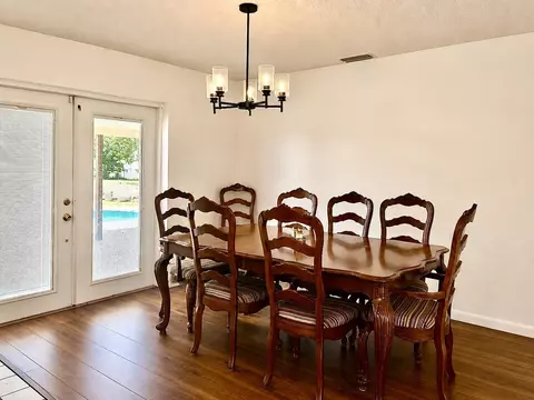 Dining - 3856 SW 11th Ave, Okeechobee, FL 34974 photo 1 of 2
