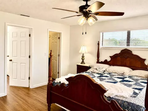 Bedroom - 3856 SW 11th Ave, Okeechobee, FL 34974 photo 3 of 5