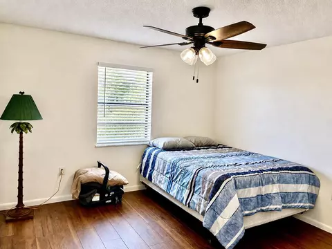 Bedroom - 3856 SW 11th Ave, Okeechobee, FL 34974 photo 4 of 5