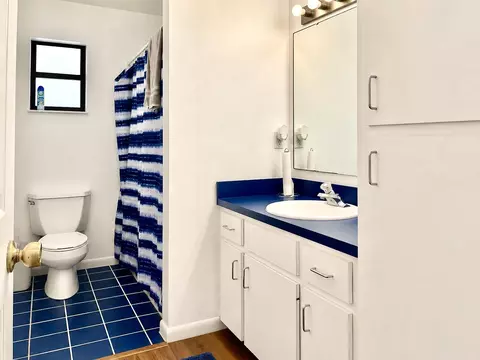 Bath - 3856 SW 11th Ave, Okeechobee, FL 34974 photo 6 of 6