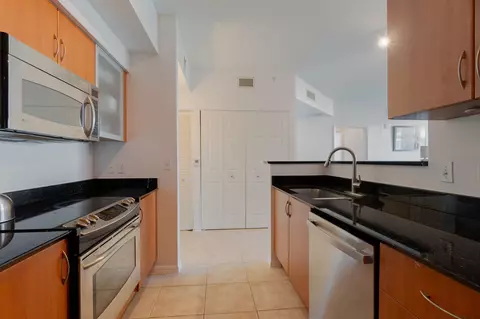 804 E Windward Way #621, Lantana, FL 33462