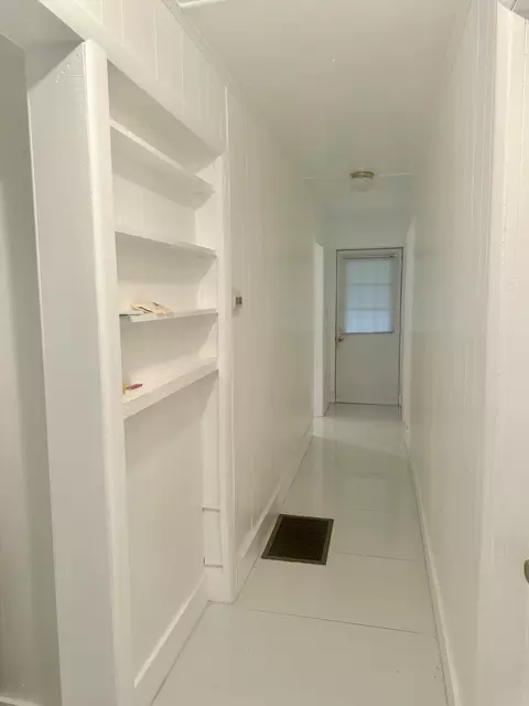 Entry Way - 1149 6th St, Okeechobee, FL 34974 photo 2 of 2