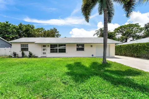 2350 Niki Jo Ln, Palm Beach Gardens, FL 33410
