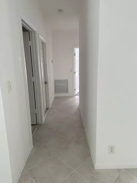 Entry Way - 5845 Eagle Cay Cir, Coconut Creek, FL 33073 photo 1 of 1