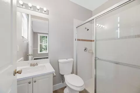Bath - 4107 Parkside Dr, Jupiter, FL 33458 photo 3 of 5