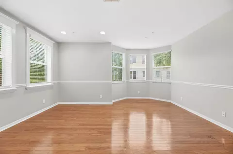 Living - 4107 Parkside Dr, Jupiter, FL 33458 photo 2 of 4