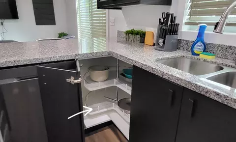 Kitchen - 1052 10th St, Okeechobee, FL 34974 photo 6 of 9