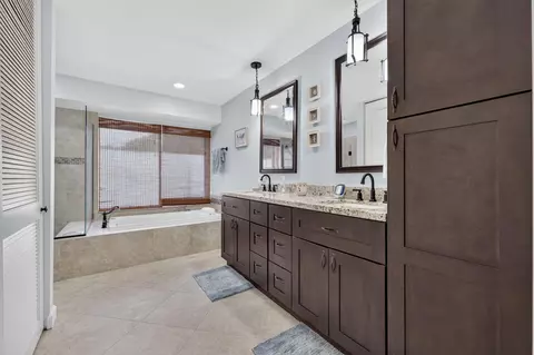 Bath - 1784 SW Gregor Way, Stuart, FL 34997 photo 1 of 4