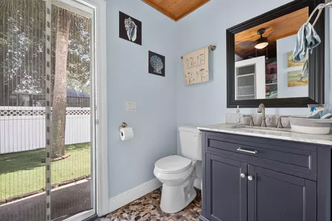 Bath - 1784 SW Gregor Way, Stuart, FL 34997 photo 4 of 4