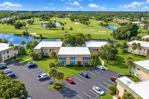 34 Vista Gardens Trl #105, Vero Beach, FL 32962