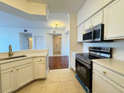 5306 Myrtlewood Cir E, Palm Beach Gardens, FL 33418