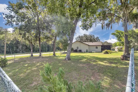 Exterior - 814 Oak Rd, Ocala, FL 34472 photo 10 of 15