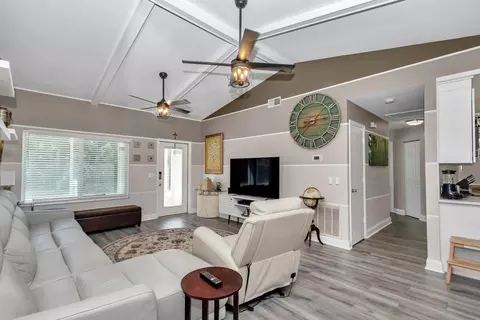 Living - 814 Oak Rd, Ocala, FL 34472 photo 4 of 4