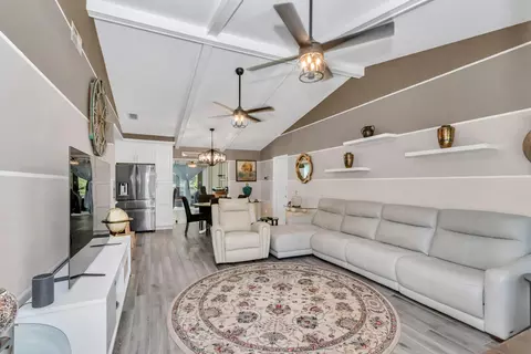 Living - 814 Oak Rd, Ocala, FL 34472 photo 1 of 4