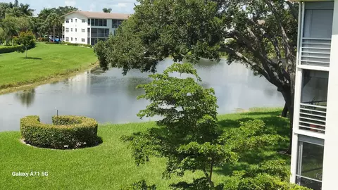 View/Area - 160 Preston Way, Boca Raton, FL 33434 photo 1 of 9