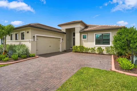 8252 SW Norcia Way, Port Saint Lucie, FL 34987