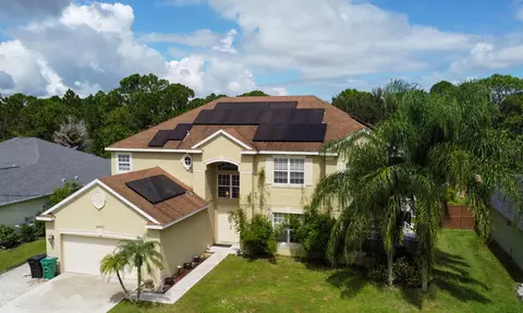 5837 NW Bates Ave, Port Saint Lucie, FL 34986