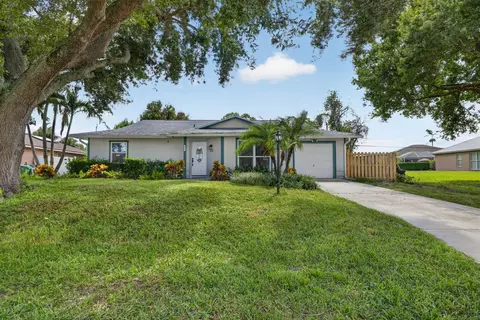 872 SW Nichols Ter, Port Saint Lucie, FL 34953