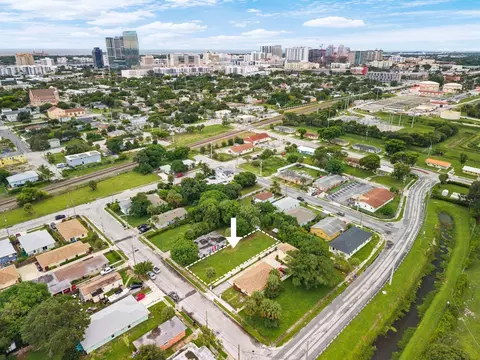 1120 9th St, West Palm Beach, FL 33401