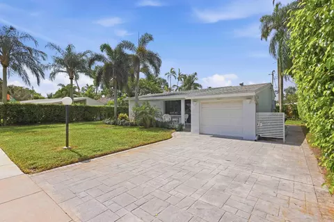 2460 SW 15th St, Fort Lauderdale, FL 33312