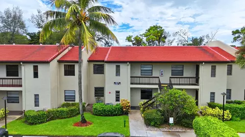 8410 Casa Del Lago #E, Boca Raton, FL 33433