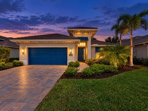 12615 SW Sunrise Lake Ter, Port Saint Lucie, FL 34987