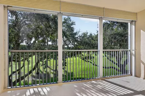12800 SW 7th Ct #307, Pembroke Pines, FL 33025