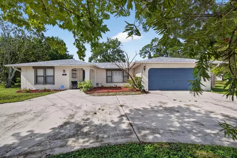 102 SW Evans Ave, Port Saint Lucie, FL 34984