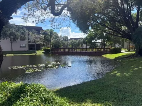6095 N Sabal Palm Blvd #308, Tamarac, FL 33319