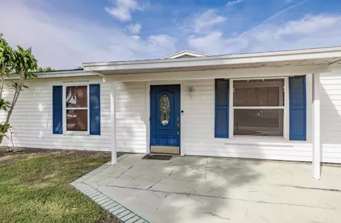 1810 SW Gemini Ln, Port Saint Lucie, FL 34984