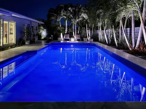 4230 NE 19th Ave, Oakland Park, FL 33308