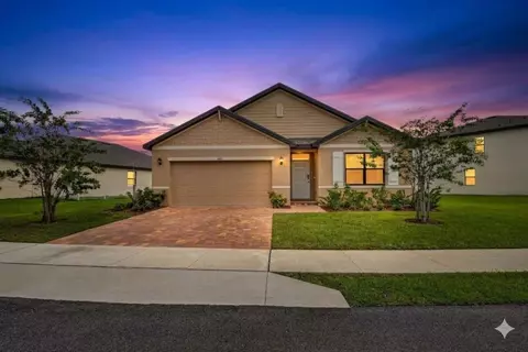 469 Seafoam Cir, Fort Pierce, FL 34945