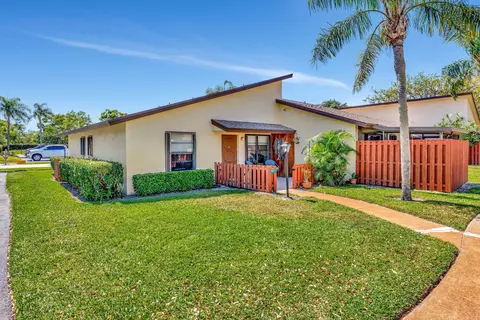 7917 SE Villa Cir, Hobe Sound, FL 33455
