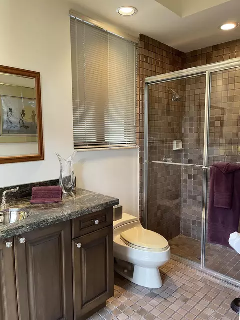 Bath - 21156 Ormond Ct, Boca Raton, FL 33433 photo 5 of 6