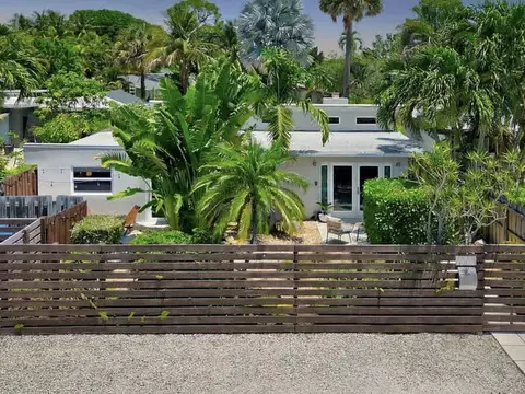 1449 NE 23rd St, Wilton Manors, FL 33305