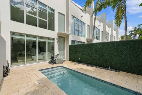 1703 NE 5th Ct #1703, Fort Lauderdale, FL 33301