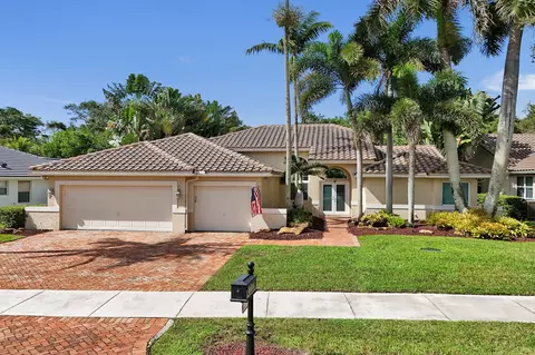9645 E Tree Tops Ct, Davie, FL 33328