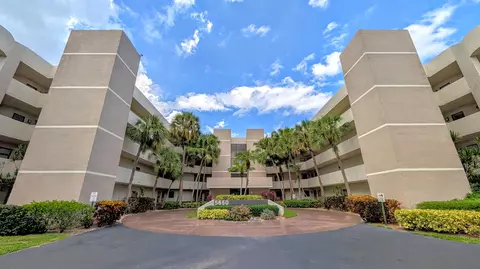 5650 Camino Del Sol #101, Boca Raton, FL 33433