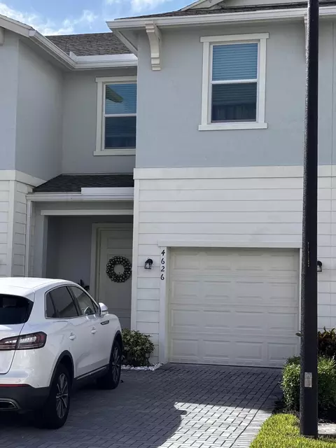4626 Meyerson Pl, Lake Worth, FL 33463