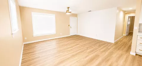 Living - 3095 NW 36th St, Okeechobee, FL 34972 photo 3 of 3