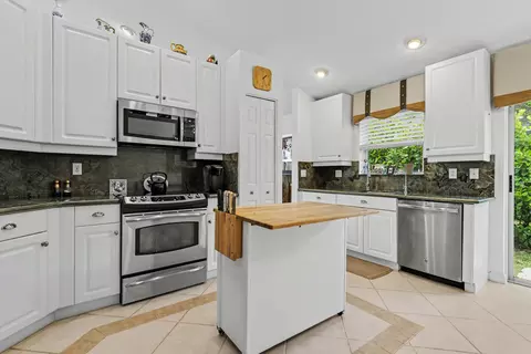 Kitchen - 7021 Falls Rd E, Boynton Beach, FL 33437 photo 1 of 5