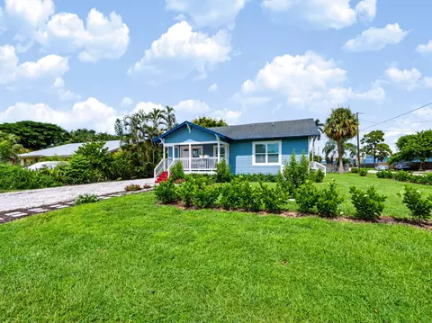 1566 NW 9th Ave, Stuart, FL 34994