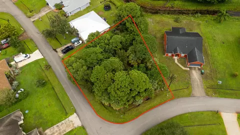 525 SW Dairy Rd, Port St Lucie, FL 34953